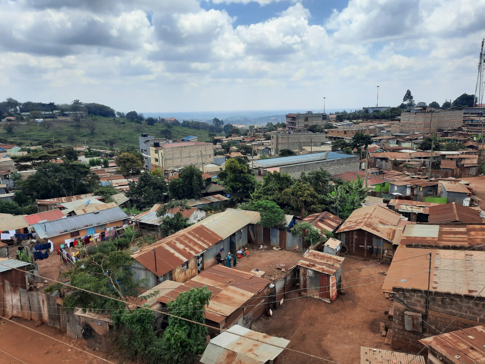 Gichagi Slum mit Schule